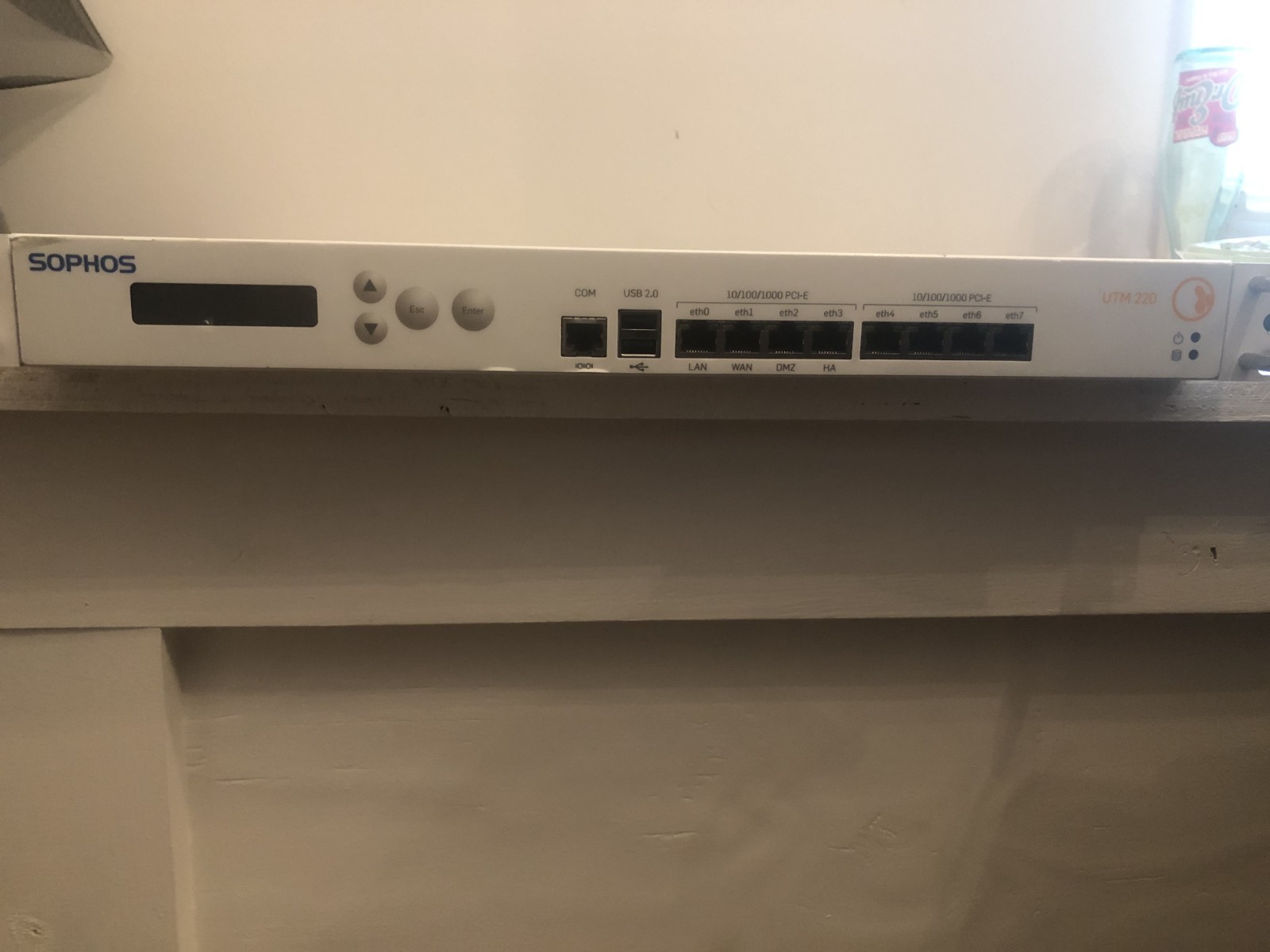 Sophos UTM 220 Rev.5 Firewall Security Appliance