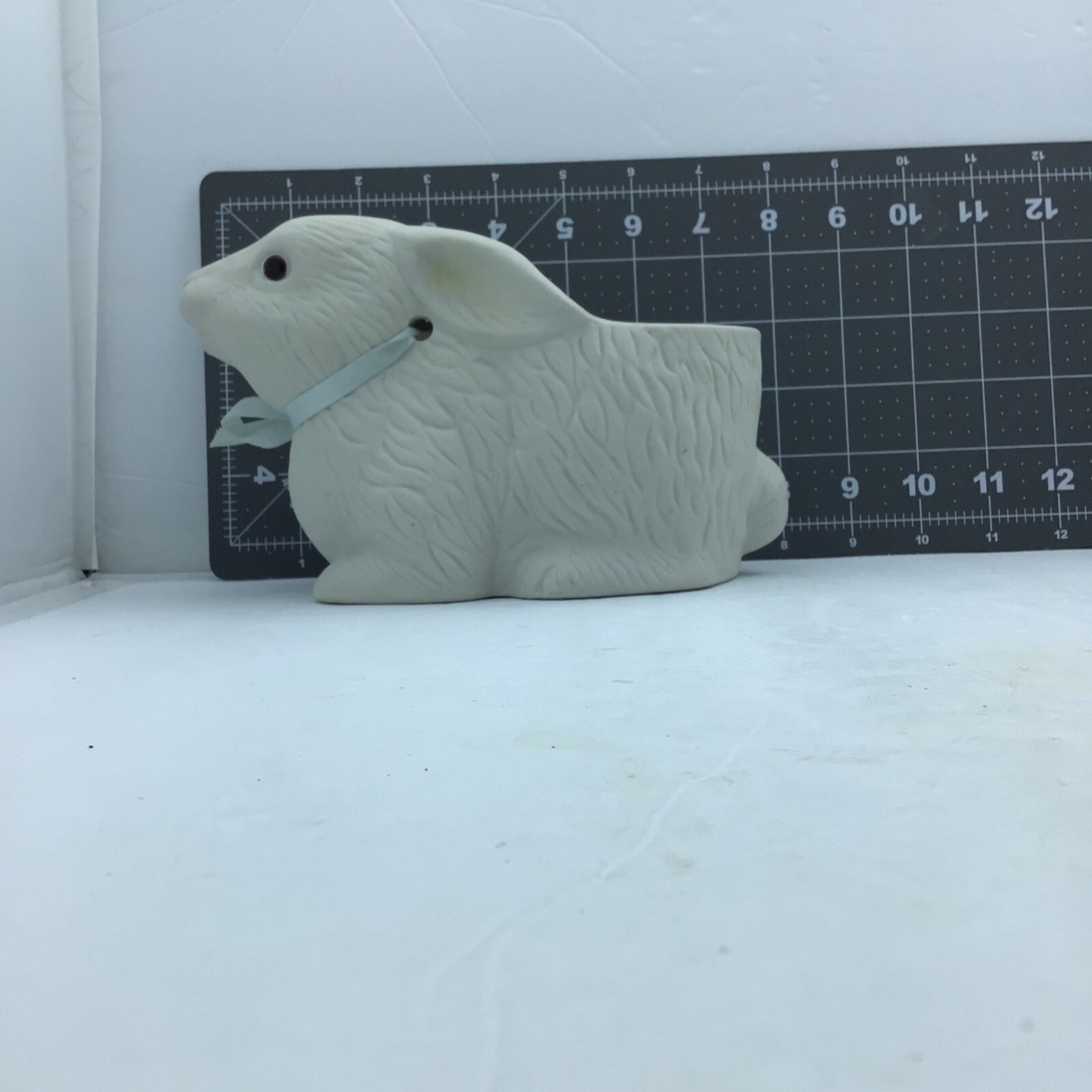 Bisque Ceramic Bunny Rabbit Planter Geerlings Greenhouses 1992