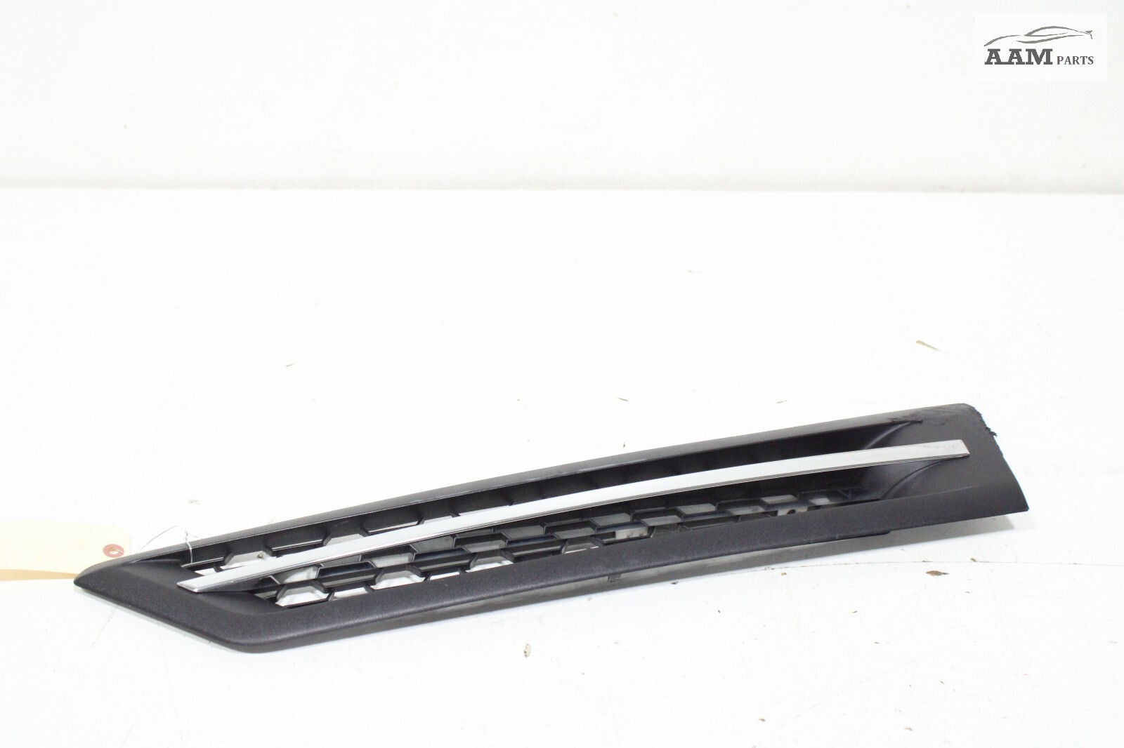 18-2024 FREIGHTLINER CASCADIA FRONT LEFT SIDE HOOD VENT GRILLE 17-21069-000 OEM
