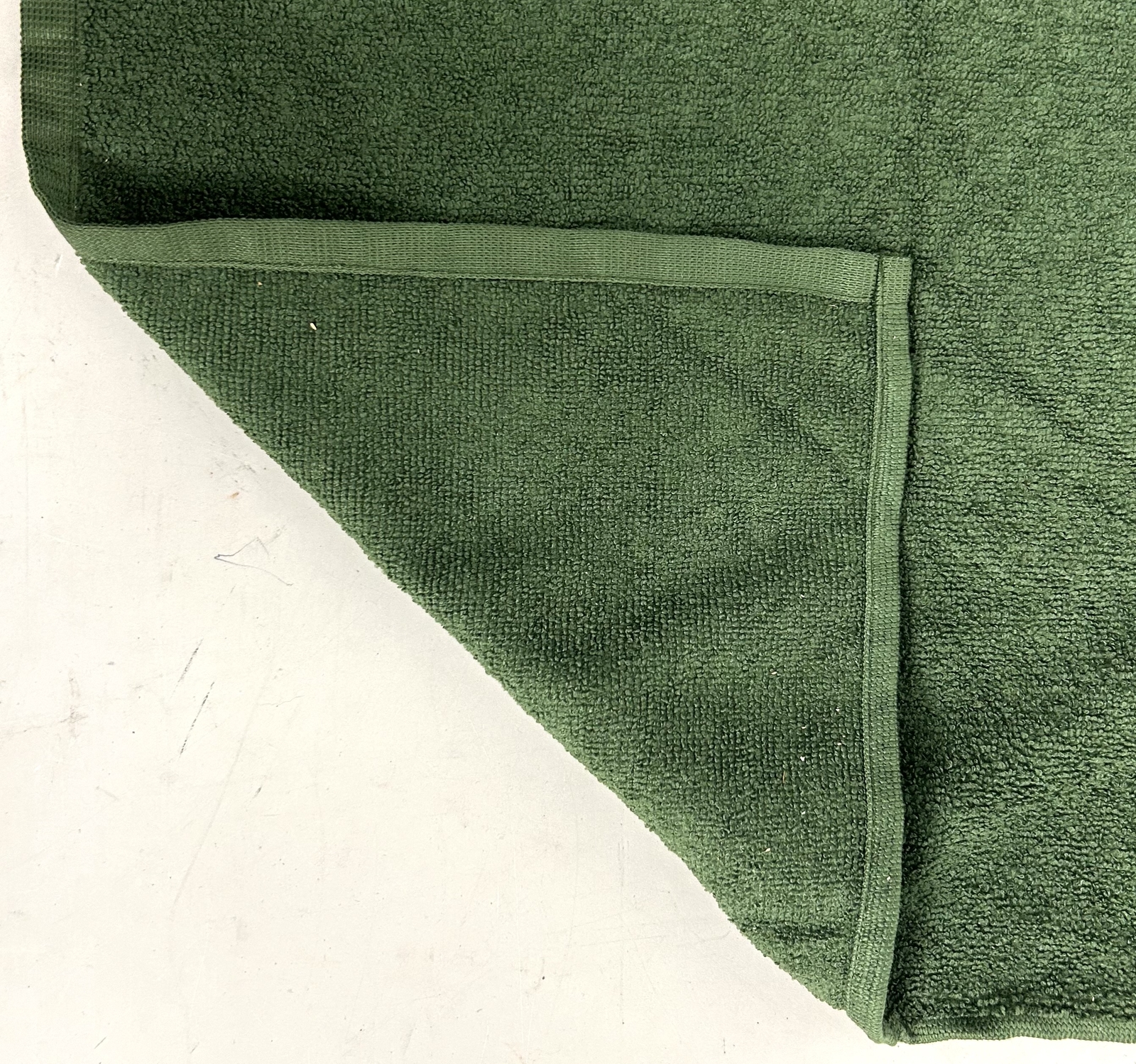 British Military Issue Green Combat Towel, Medium