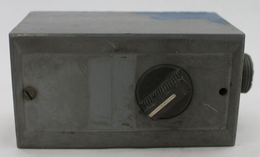 Allen-Bradley 800S-R3SX Selector Switch Station