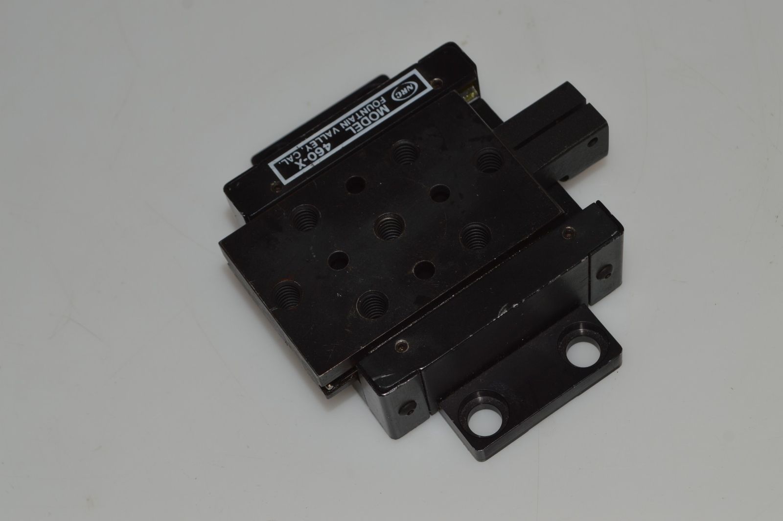 *JM* NEWPORT NRC 460-X LINEAR POSITIONER STAGE PLATFORM (JTV13)