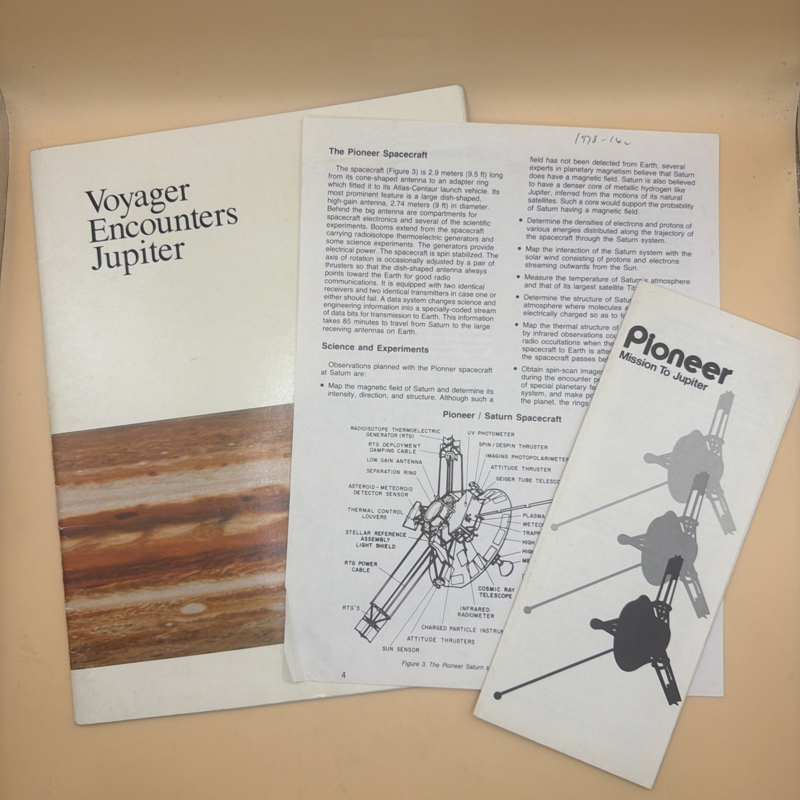 Vintage 1970s NASA Ephemera Lot Voyager Encounter Jupiter Booklet Pioneer Saturn