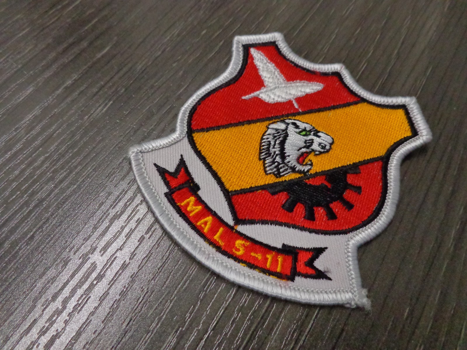 3" MARINE CORPS H&MS-11 SHIELD LOGO AIR WING EMBROIDERED PATCH COLOR NEW