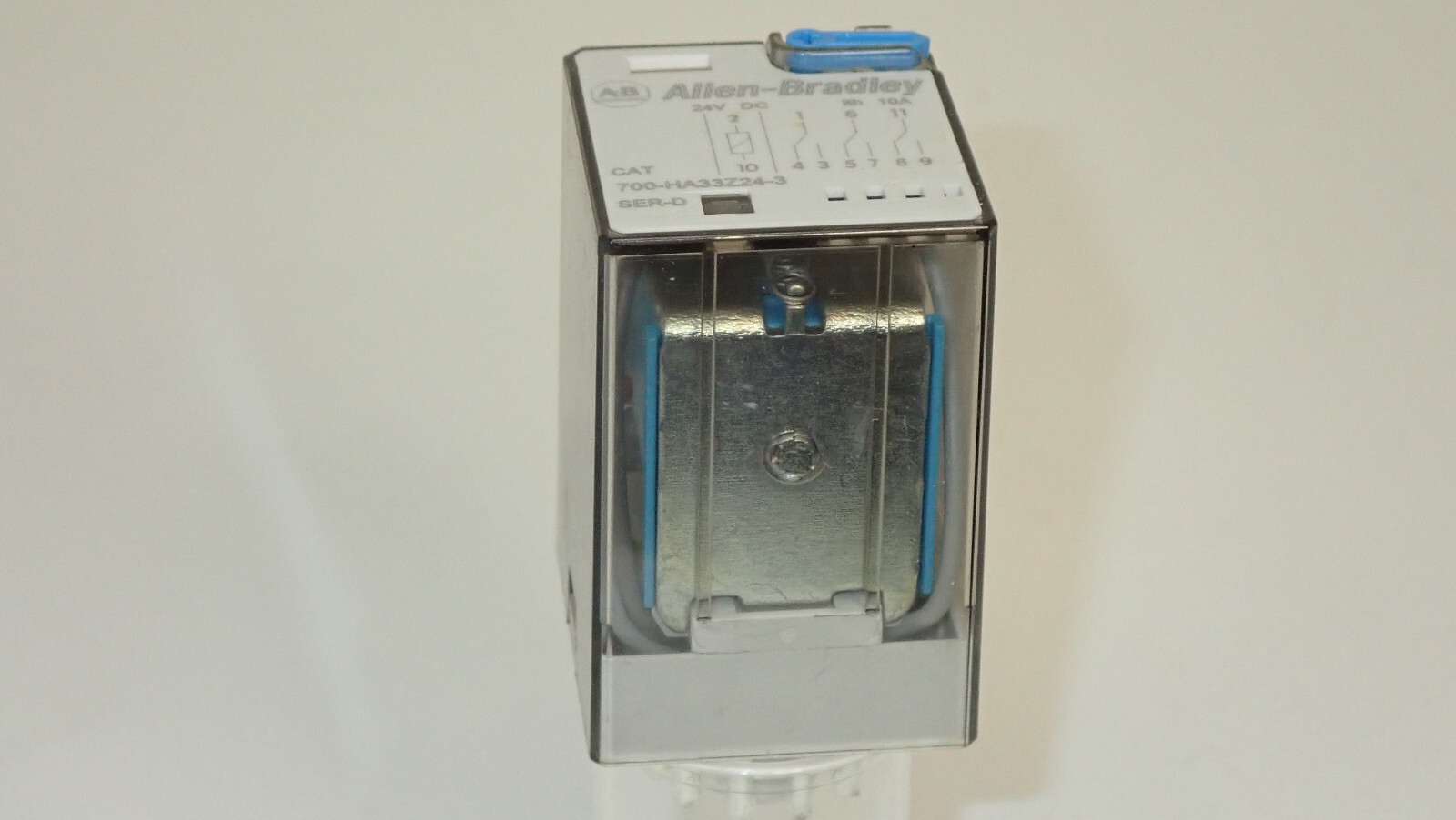 ALLEN BRADLEY 700-HA33Z24-3 RELAY 24VDC