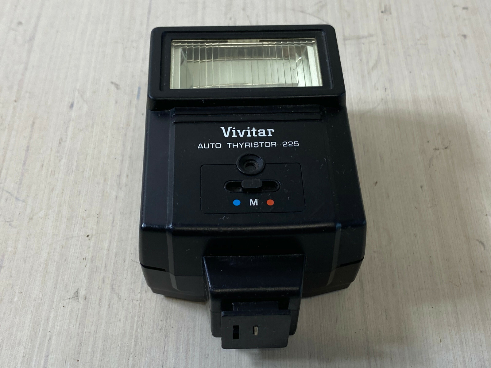 T7:Vivitar 225 Auto Electronic Camera Flash