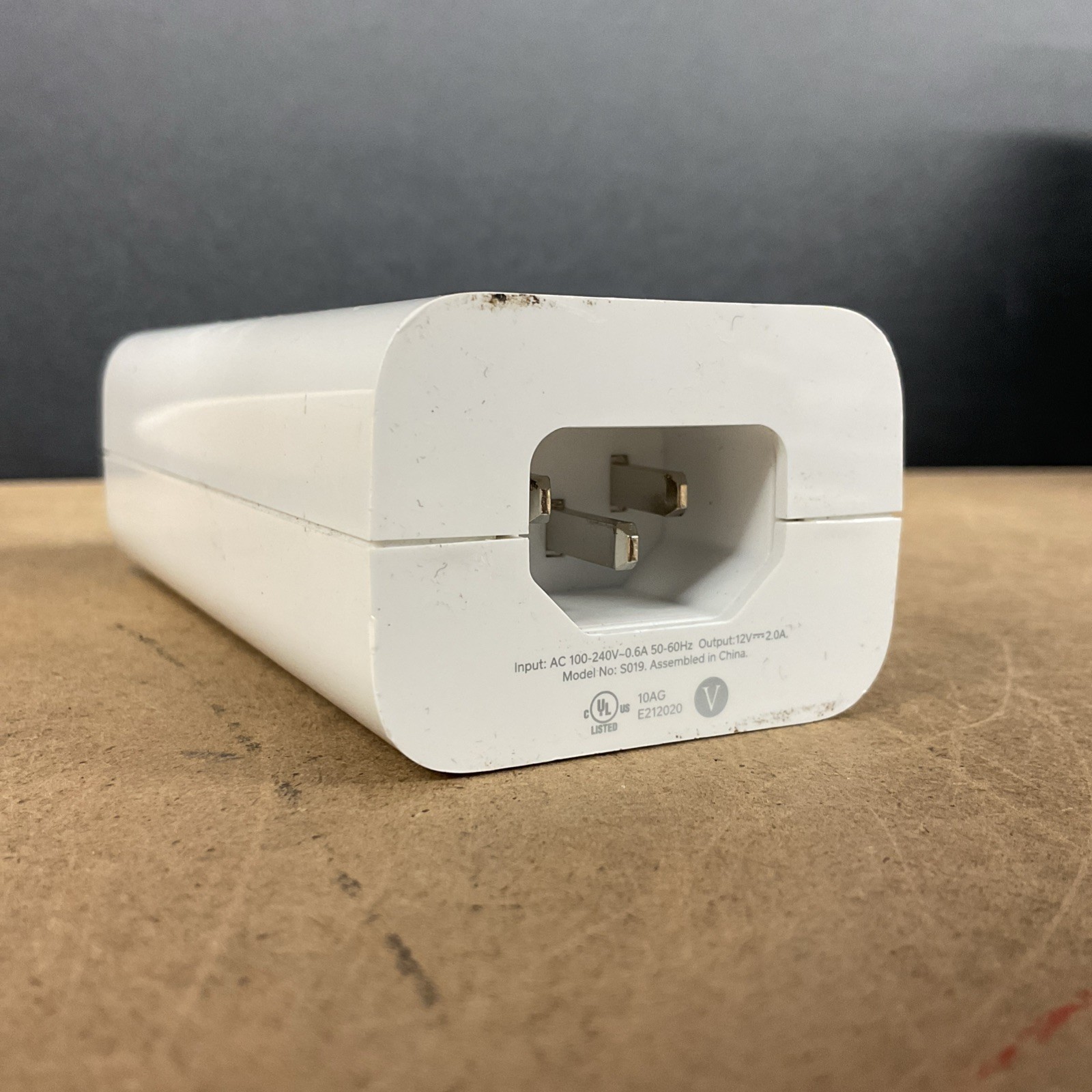 Square Contactless Chip Reader and Dock Stand for iPad - ASKU0273