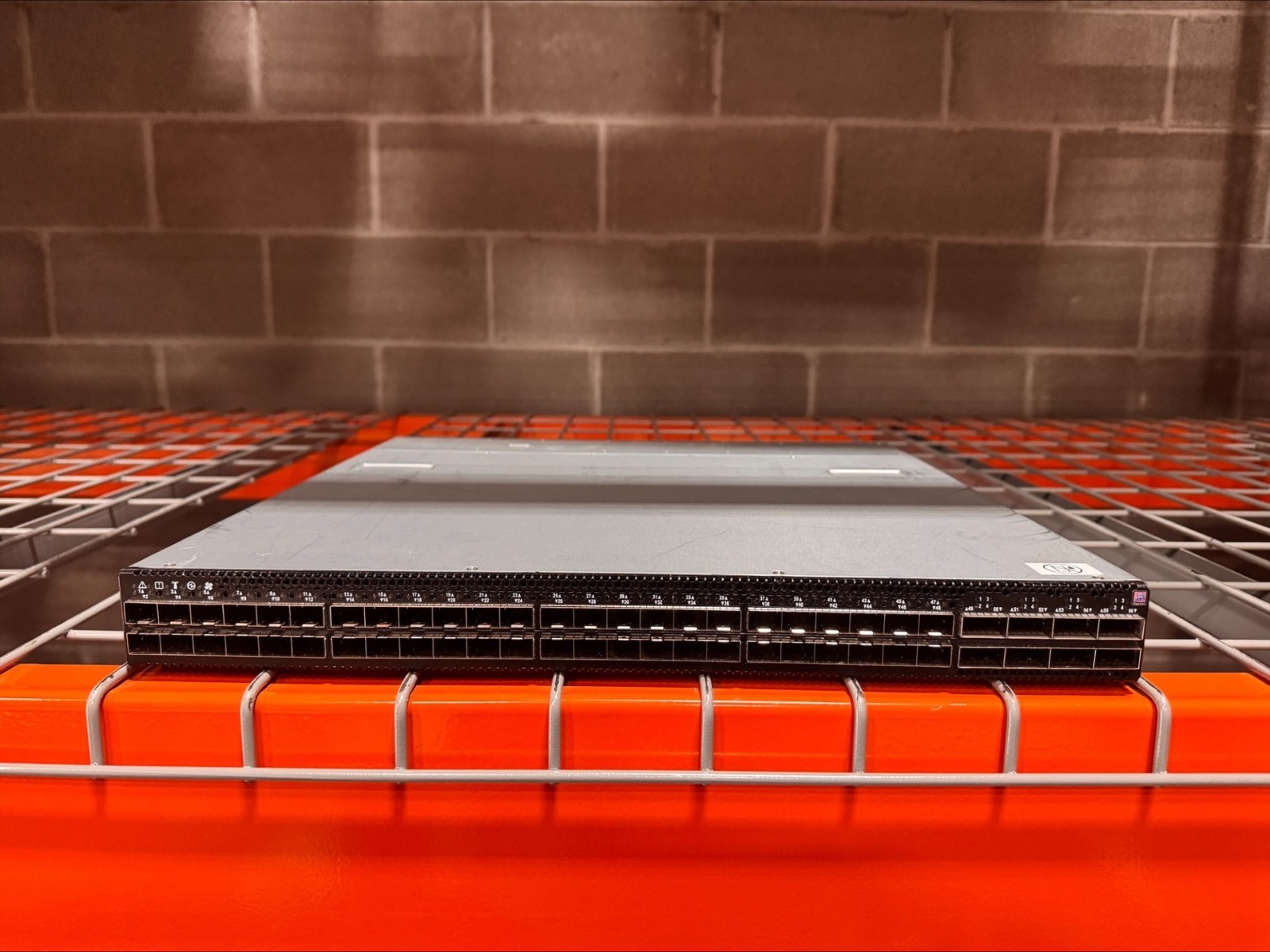 Mellanox SN2410 48-port 10GBE+8-Port 100GBE Switch  *Checkpoint OS*