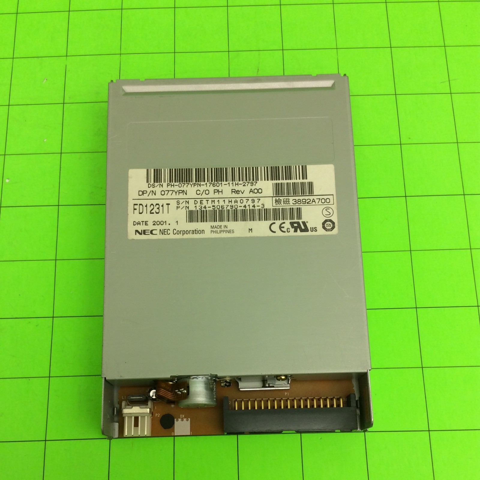 Desktop Computer 077YPN 134-506790-414-3 Floppy Disk Drive
