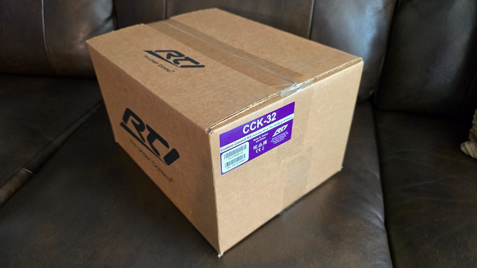 NEW RTI CCK-32 Custom Control Kit, Single Room Automation Solution 10-210828-22