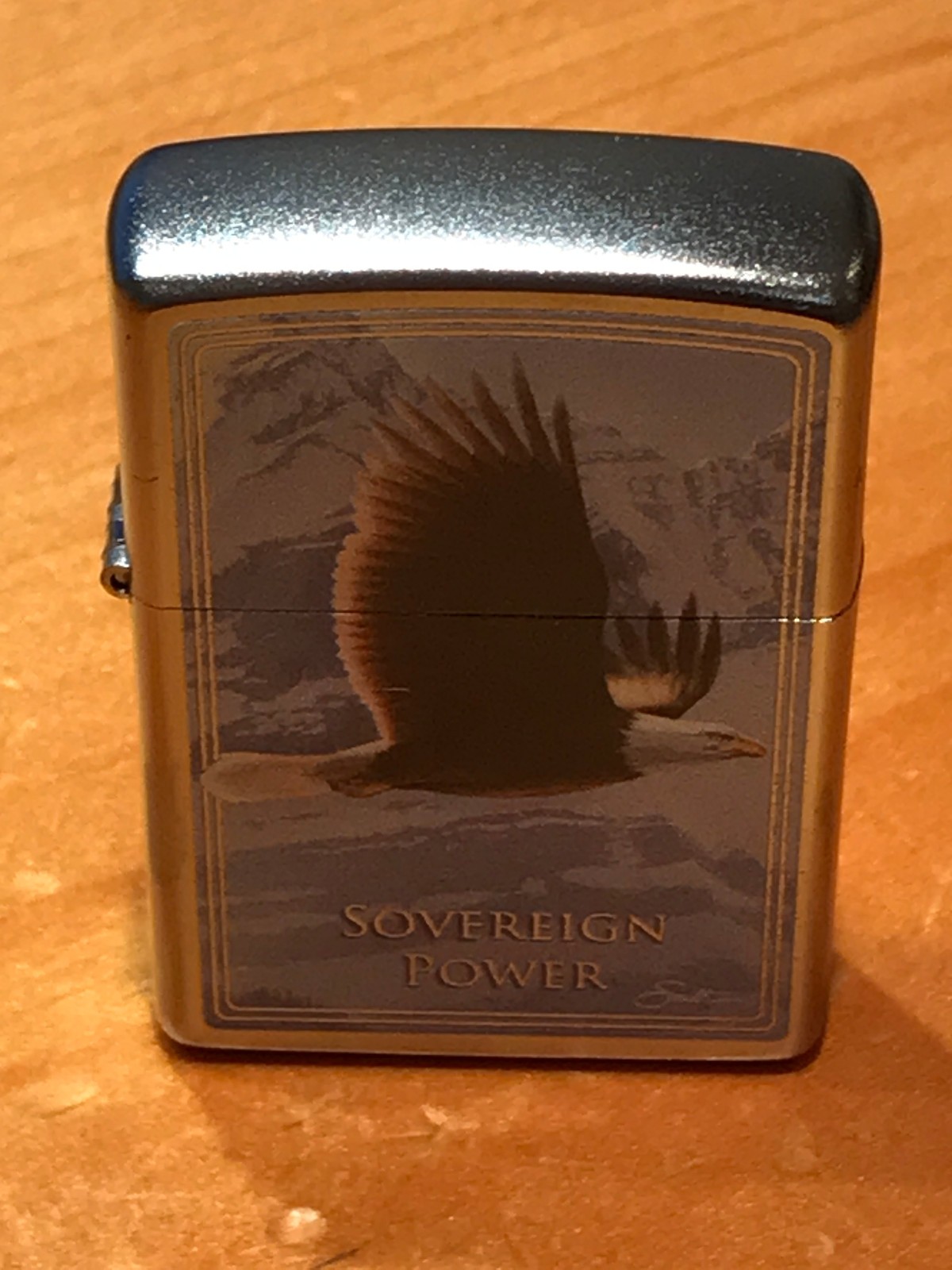 CLASSIC ZIPPO LIGHTER FLYING EAGLE DESIGN SOVEREIGN POWER WITH ORIGINAL CASE