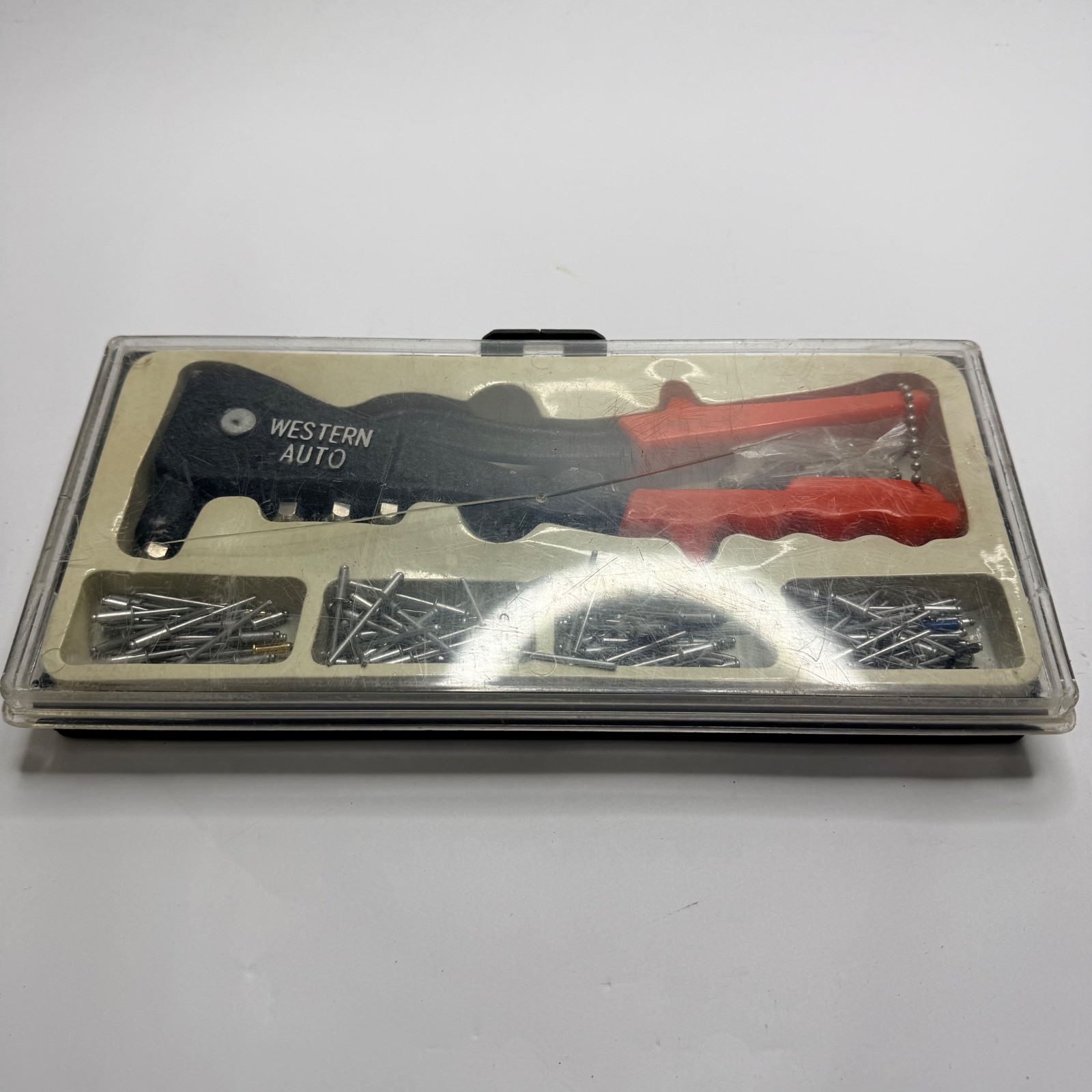 Vintage Western Auto 45-1198-6 Hand Riveter Tool Set w/ Case & Rivets Taiwan