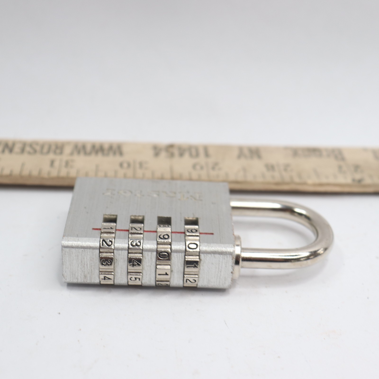 Masterlock Combination Lock Metal 1-1/2" W 2423CD