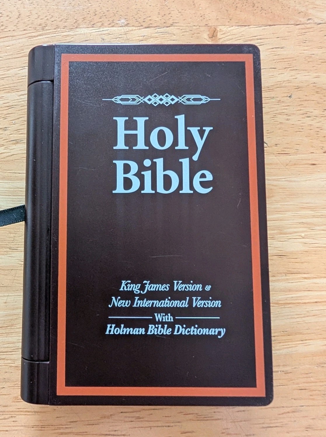 Franklin Electronic KJV & NIV Holy Bible with Holman Bible Dictionary BIB-475L
