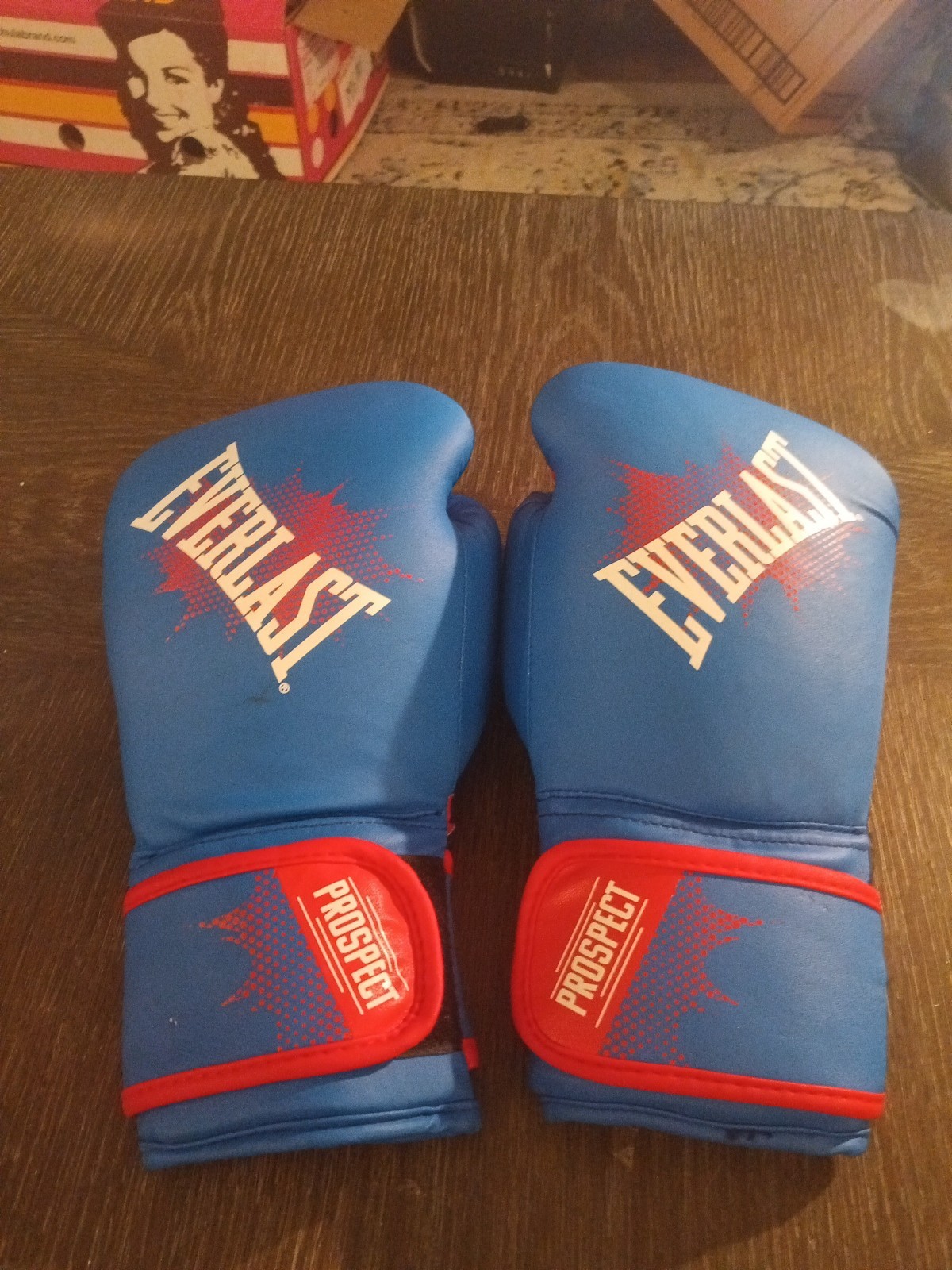Everlast Prospect boxing gloves 8oz