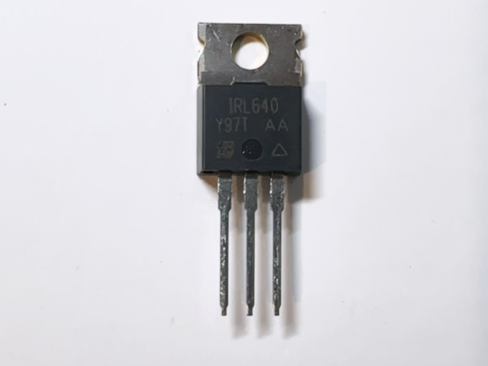 5X IRL640 Vishay Siliconix Logic Level N-Ch MOSFET 200V 17A 0.18Ohm 125W TO-220
