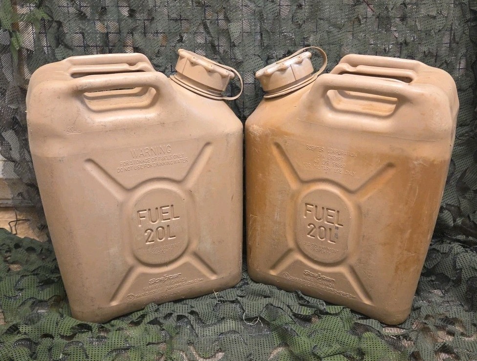 Lot of 2 U.S. MILITARY FUEL CANS (MFC) 5 Gallon/20 Liter Sand #3