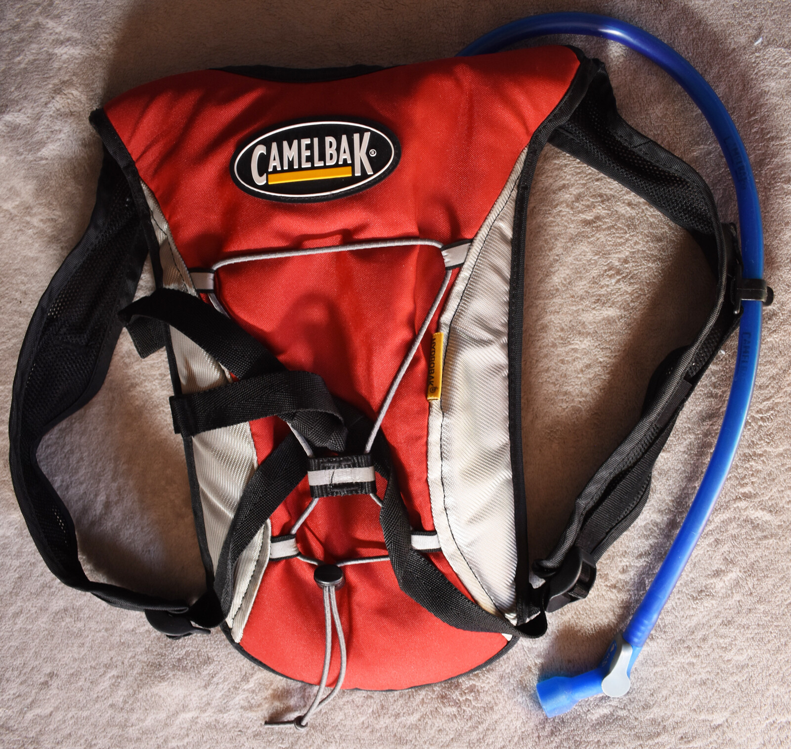 CAMELBAK Hydrobak Hydration Backpack 1.5 Liter 50 oz Reservoir Red Gray Black