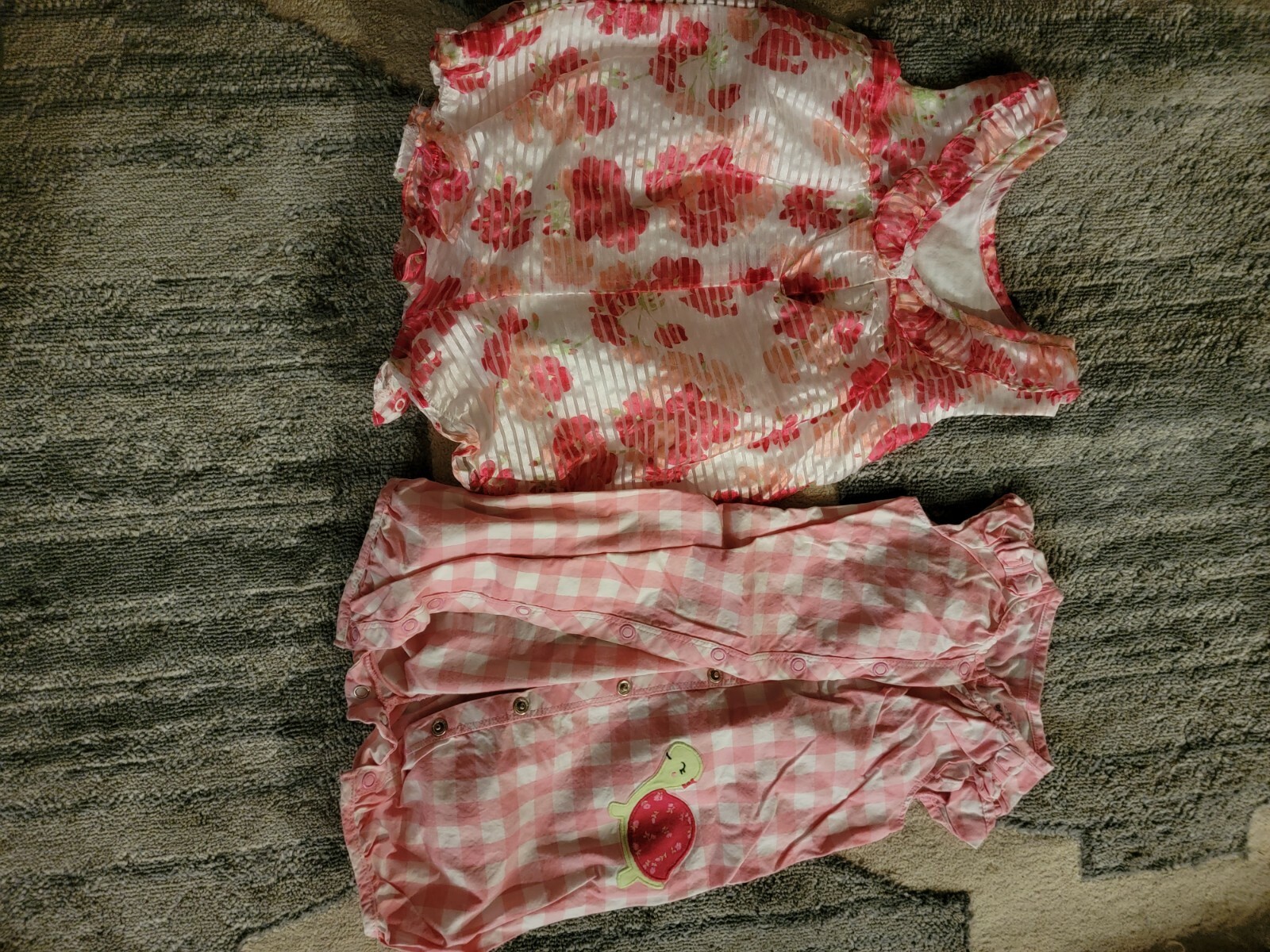 18 month toddler girls clothing lot (18 items, used in good condition) 