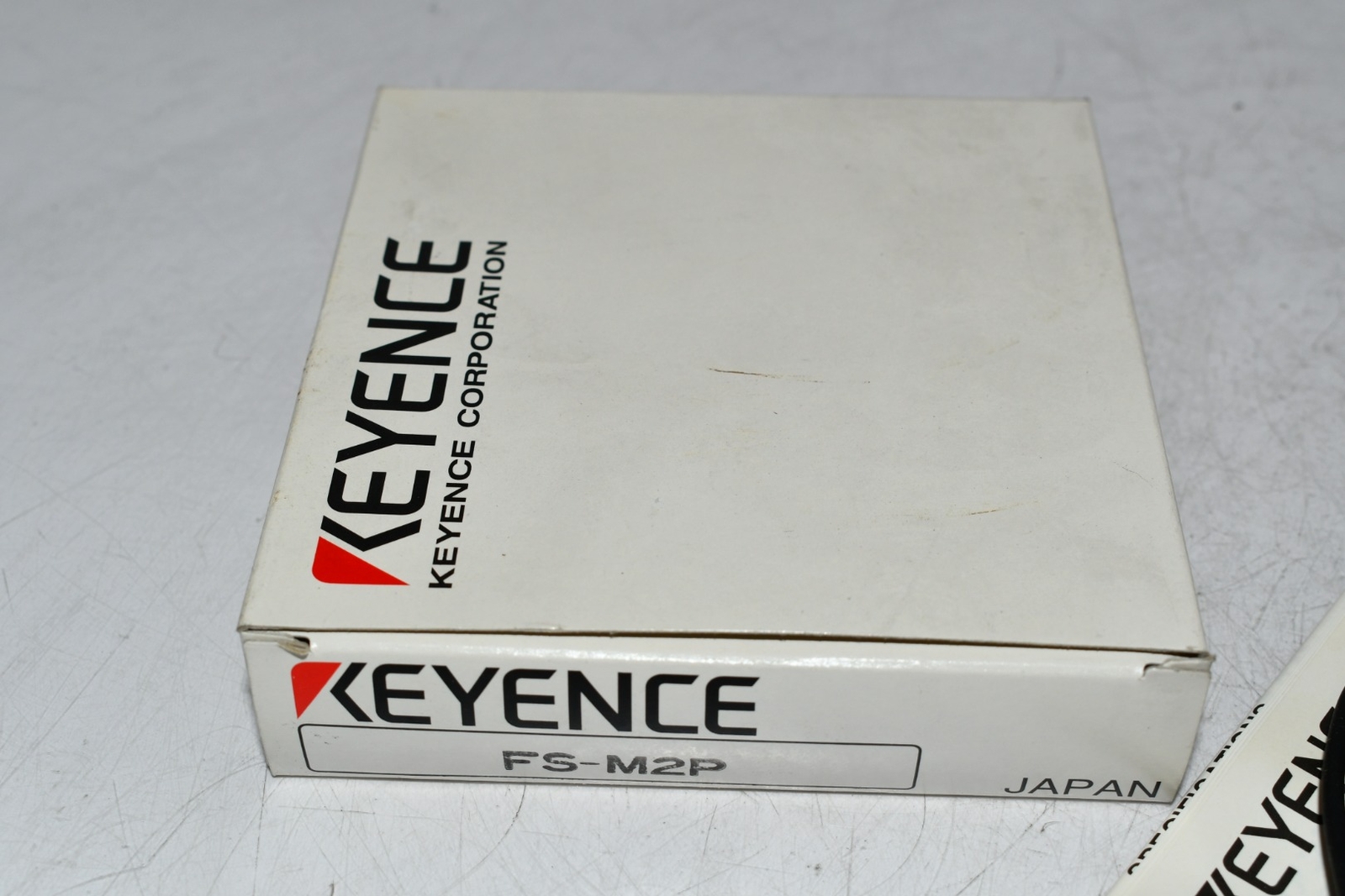 NEW Keyence FS-M2P Fiber Amplifier, Cable Type, Expansion Unit, PNP