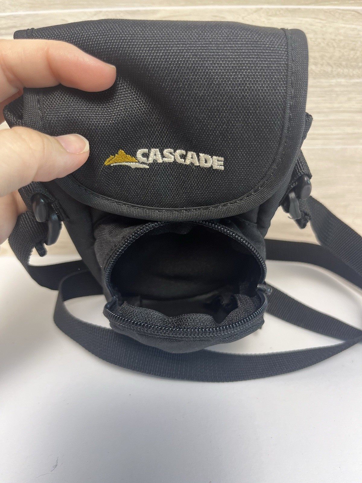 Cascade Didgital Camera Case With Adjustable Strap