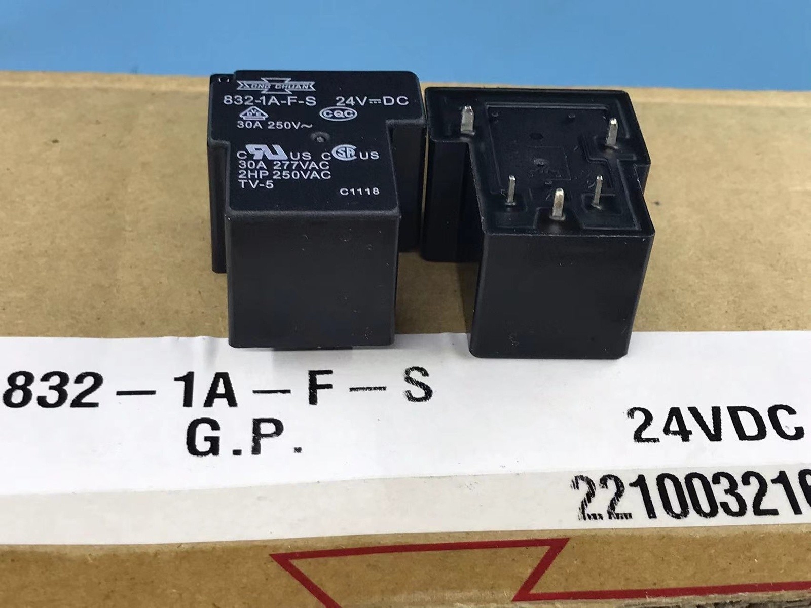 New 832-1A-F-S 24VDC Power Relay 30A 277VAC 5 Pin x 1pc *cm
