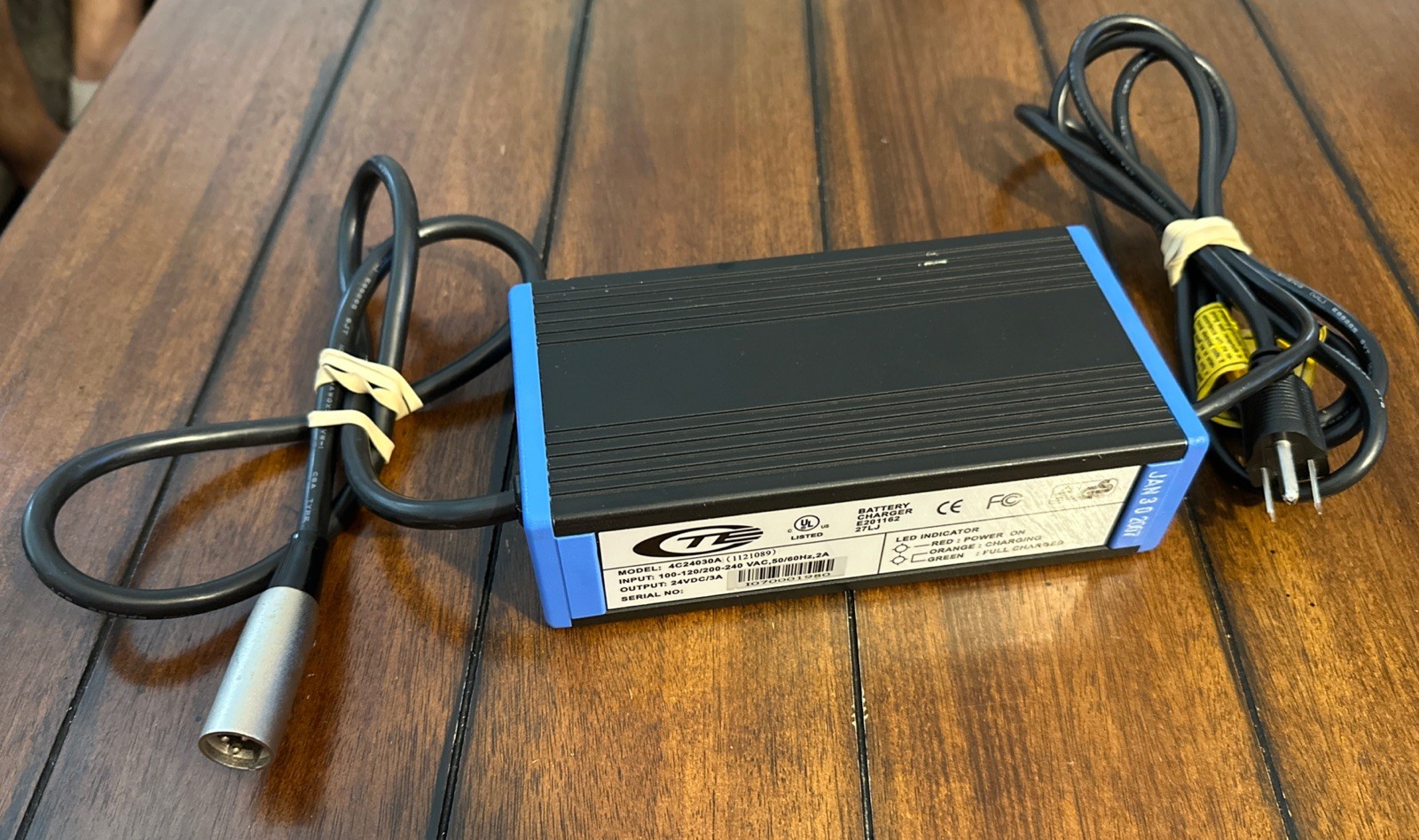 Invacare Pronto Power Wheelchair 24v 3 Amp Battery Charger 4C24030a