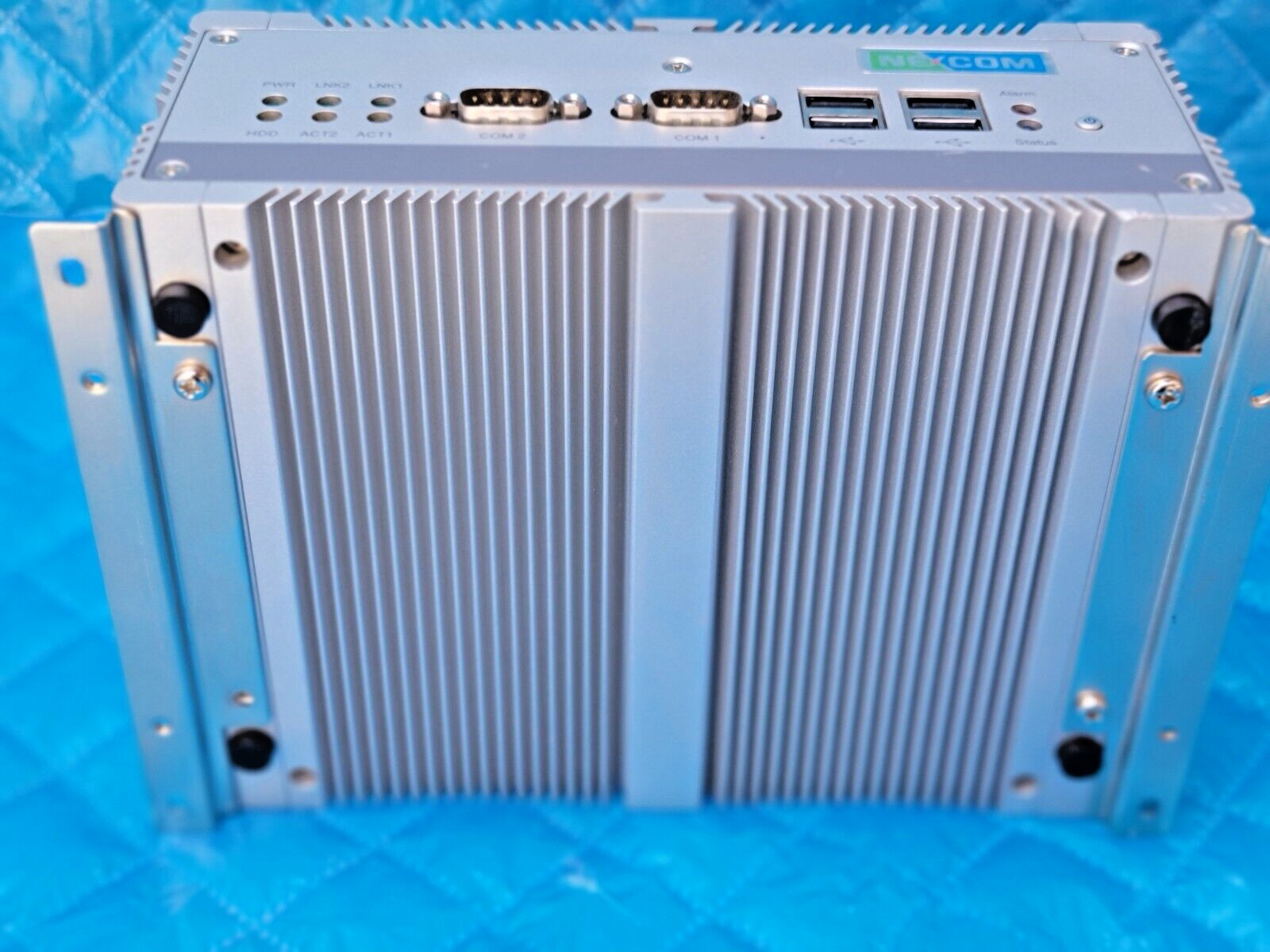 Nexcom NVS-3120LX8 Fanless Computer