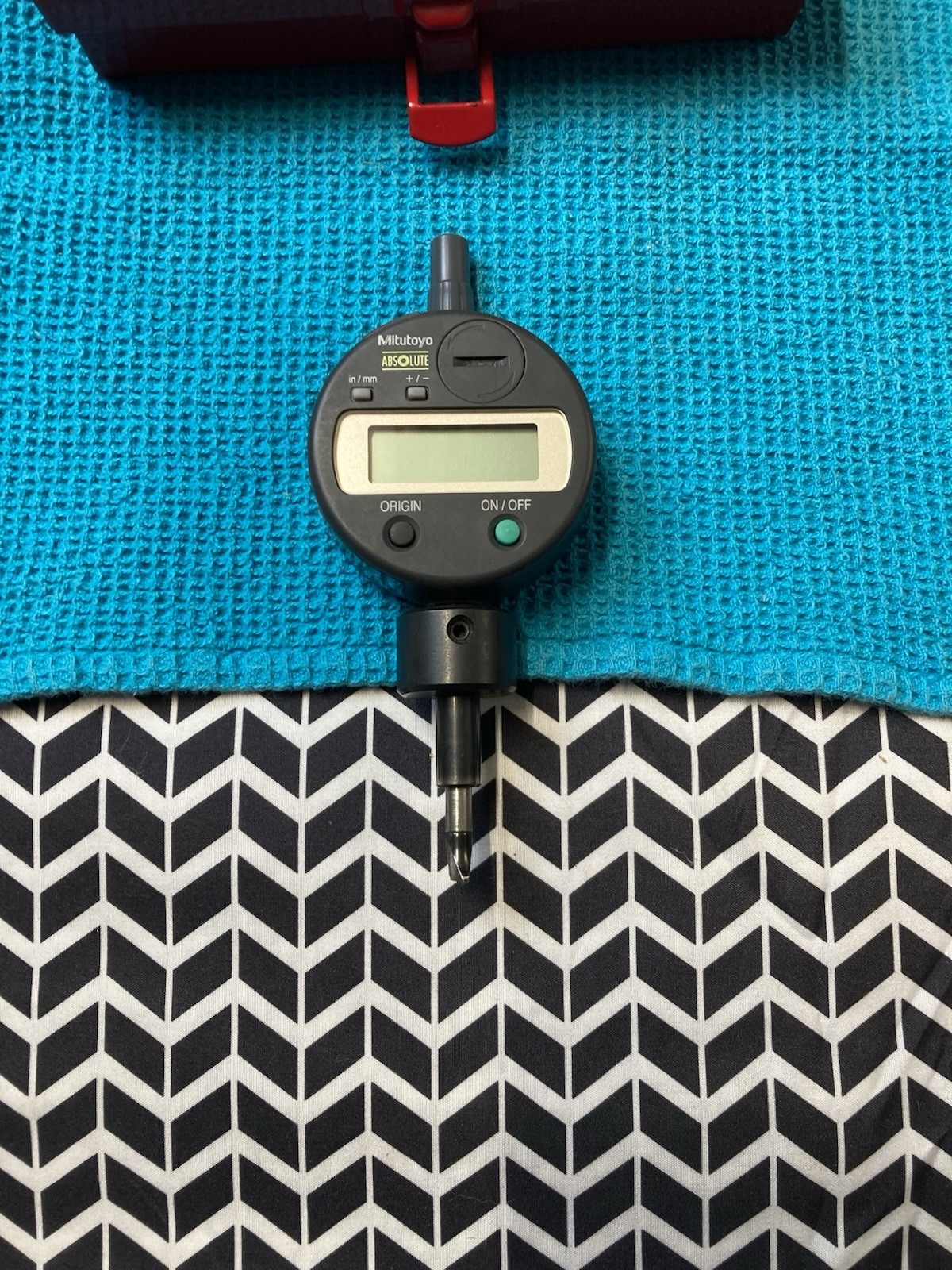 MITUTOYO 543-683B, Model ID-S1012EB Digital indicator Absolute With Case