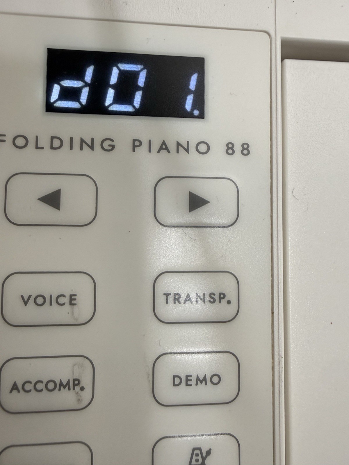 Lightweight 88-Key Rechargeable MIDI Keyboard**