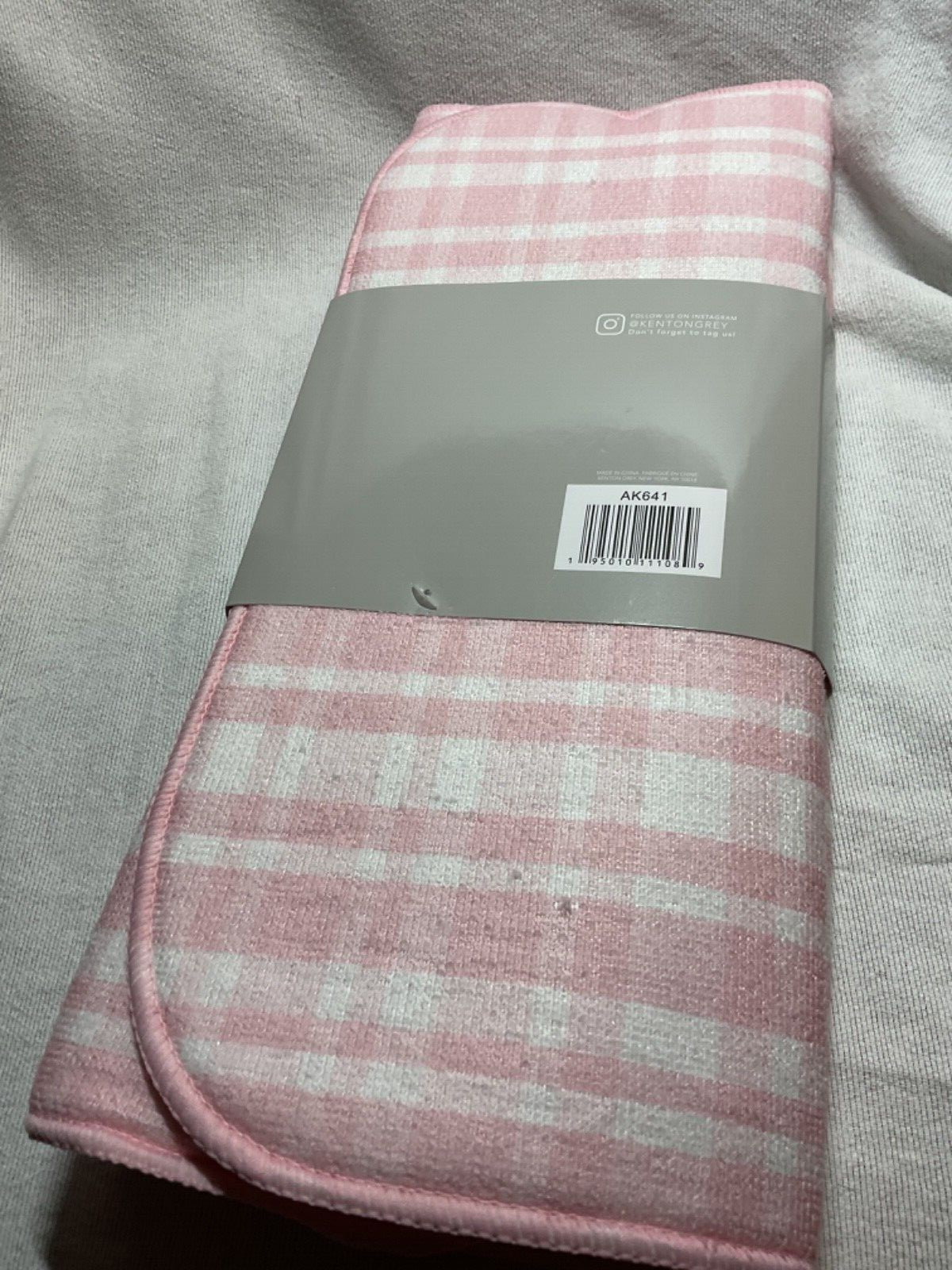 KENTON GREY DRYING MAT (2) PINK WHITE PLAID 15 X 20 MICROFIBER NIP