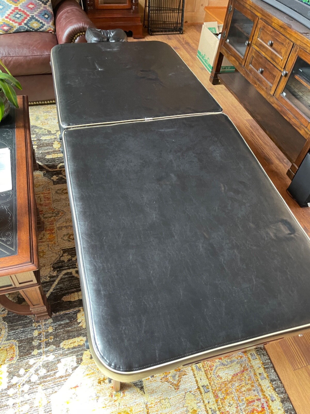 Massage Table Master Portable Tattoo or Massage Pre-Owned Nice