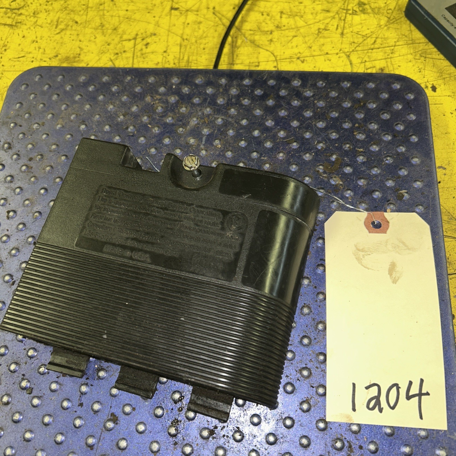 1204 Briggs And Stratton 4-6.75hp quantum Engine Air Filter Cover ￼ 692298