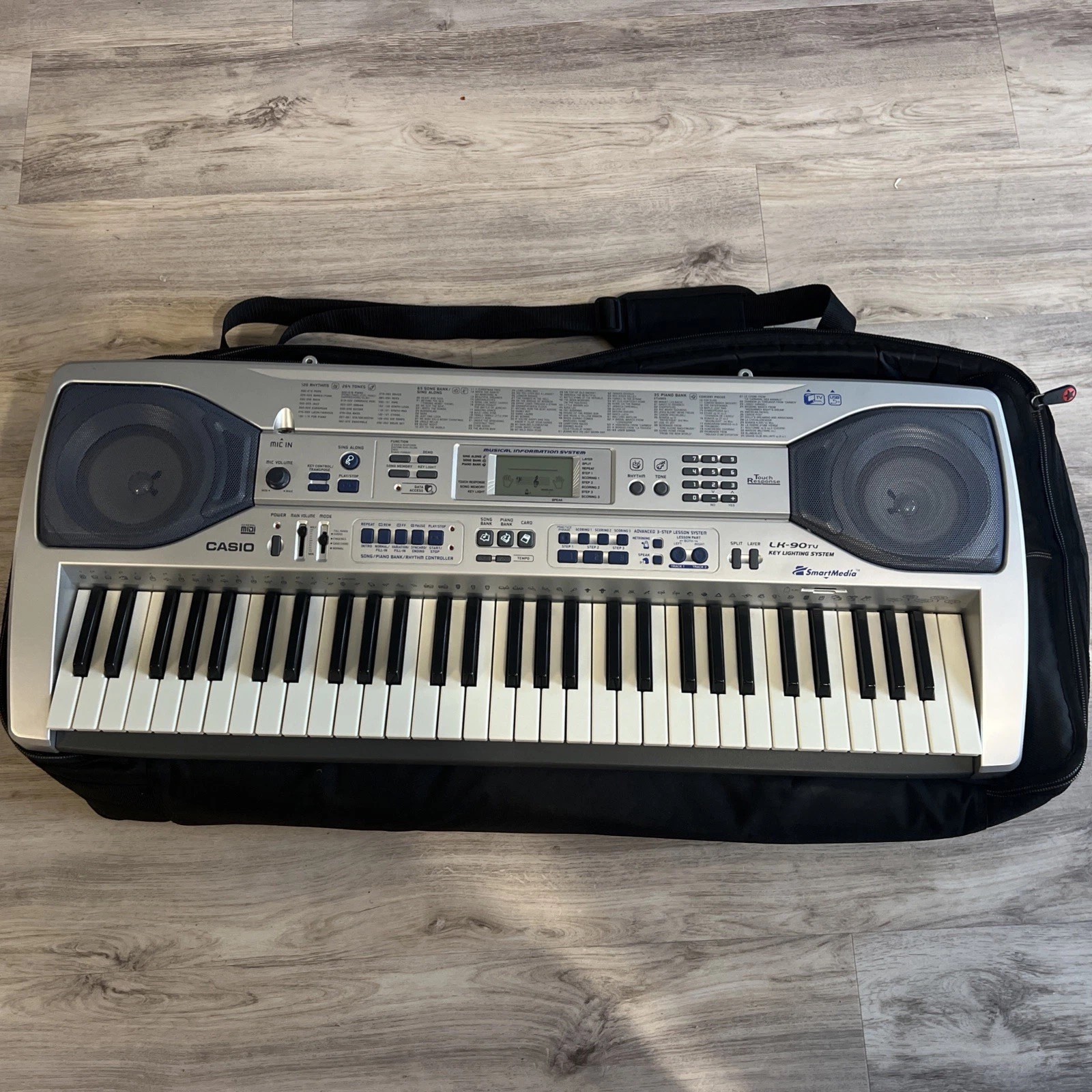 Vintage Casio LK-90TV Keyboard: Key Lighting System, Microphone W Case