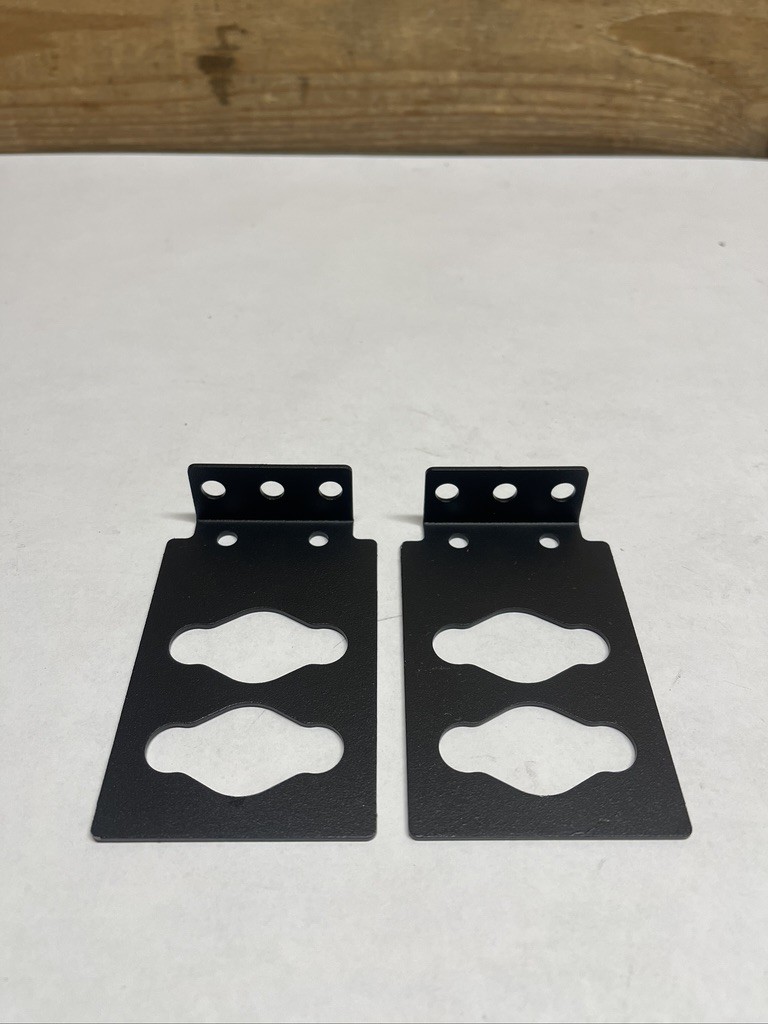 APC Schneider Electric Vertical PDU Mounting Bracket 870-15252 Lot of 2