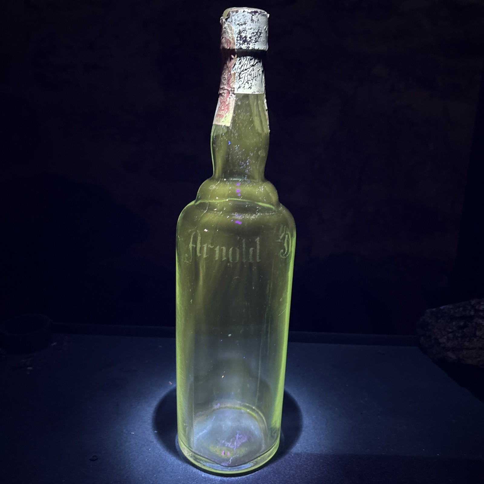 Vintage Arnold Dettling Liquor Bottle, Manganese Glass 3/4 Quart Tax Label