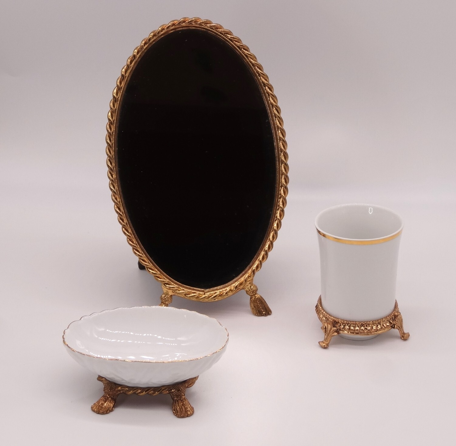 Stylebuilt 3pc set Mirror, Tumbler, Soap Dish Twisted Rope Gold