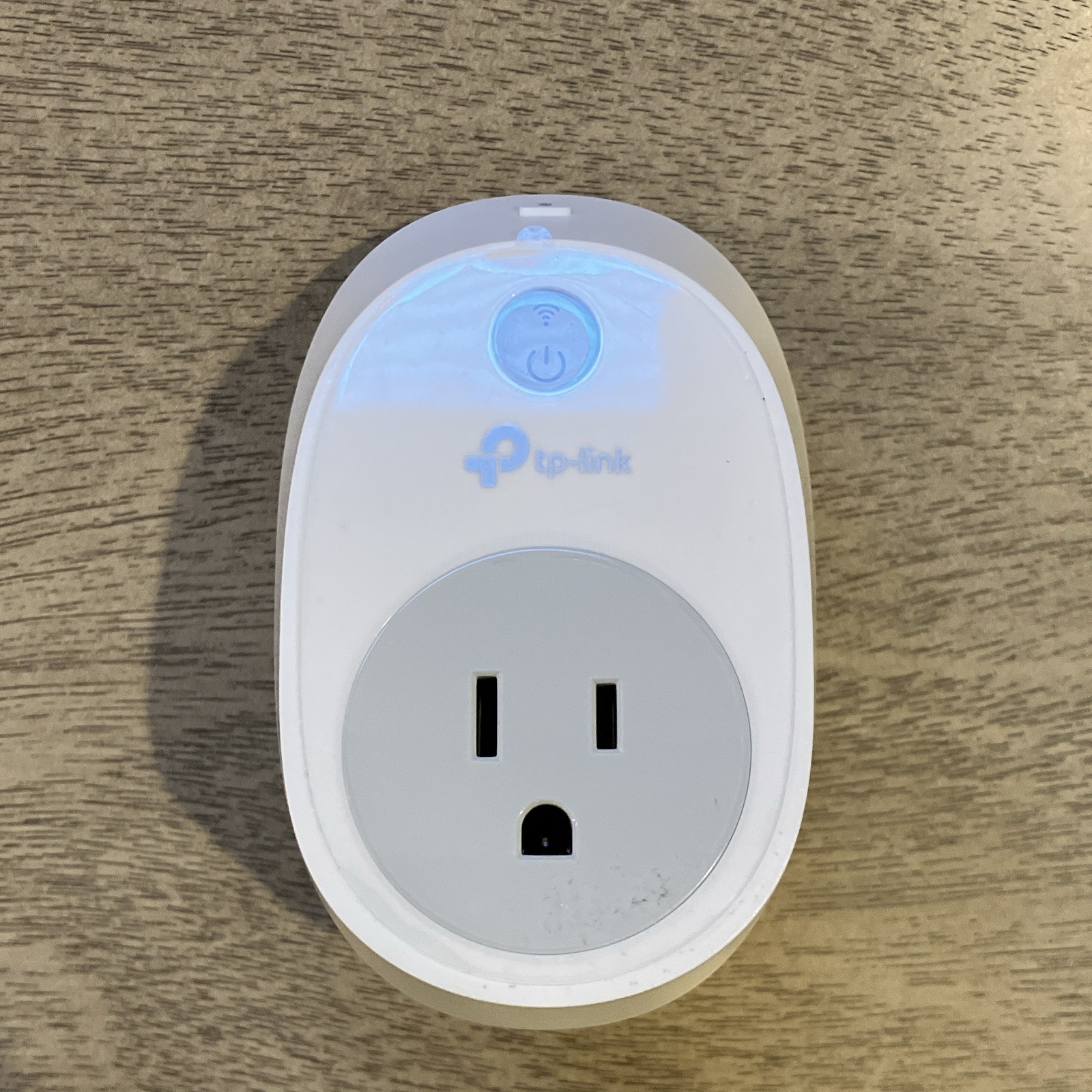 TP-LINK HS100 Wi-Fi Smart Plug-In Socket Controller US Plug White On/Off