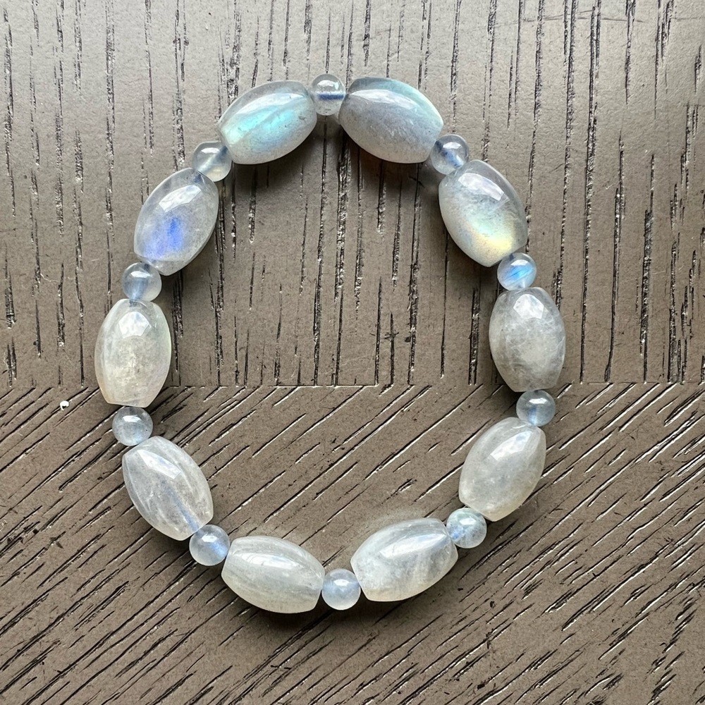 Labradorite barrel bracelet 10mm SIZE 6.5’