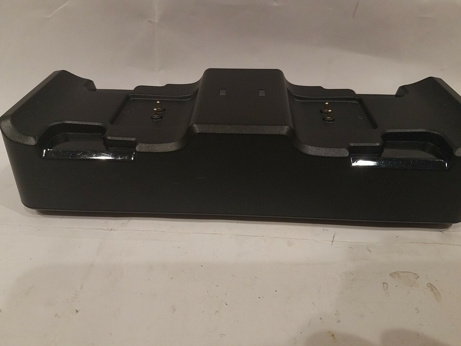 DUAL CHANNEL WIRELESS CONTROLLERS CHARGER SC-XS2