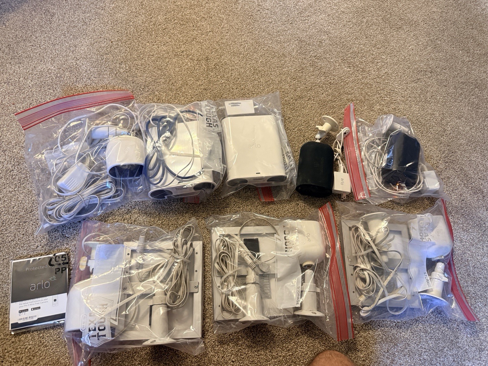 Arlo Pro 3 & Pro 4 6-Camera Security System – 2 VMB4540 Hubs – Solar – Tested
