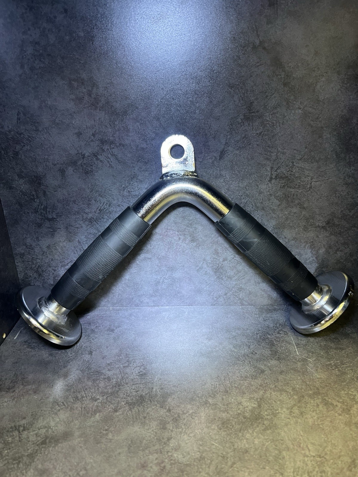 Tricep Press down Bar, V Bar Cable Attachment, Steel with Non-Slip Rubber Grip