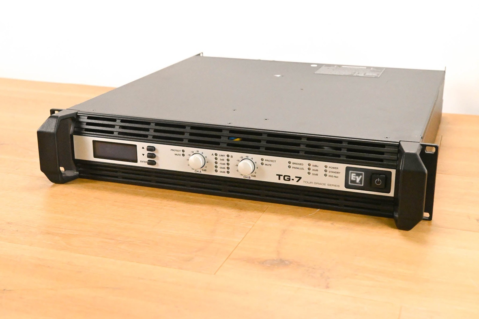 Electro-Voice (EV) TG-7 Tour-Grade Stereo Power Amplifier CG01YCK