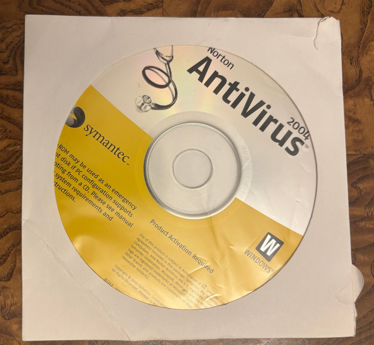 Vintage Norton Antivirus 2004 for Windows XP Home/XP Pro/2000 Pro/ME/98