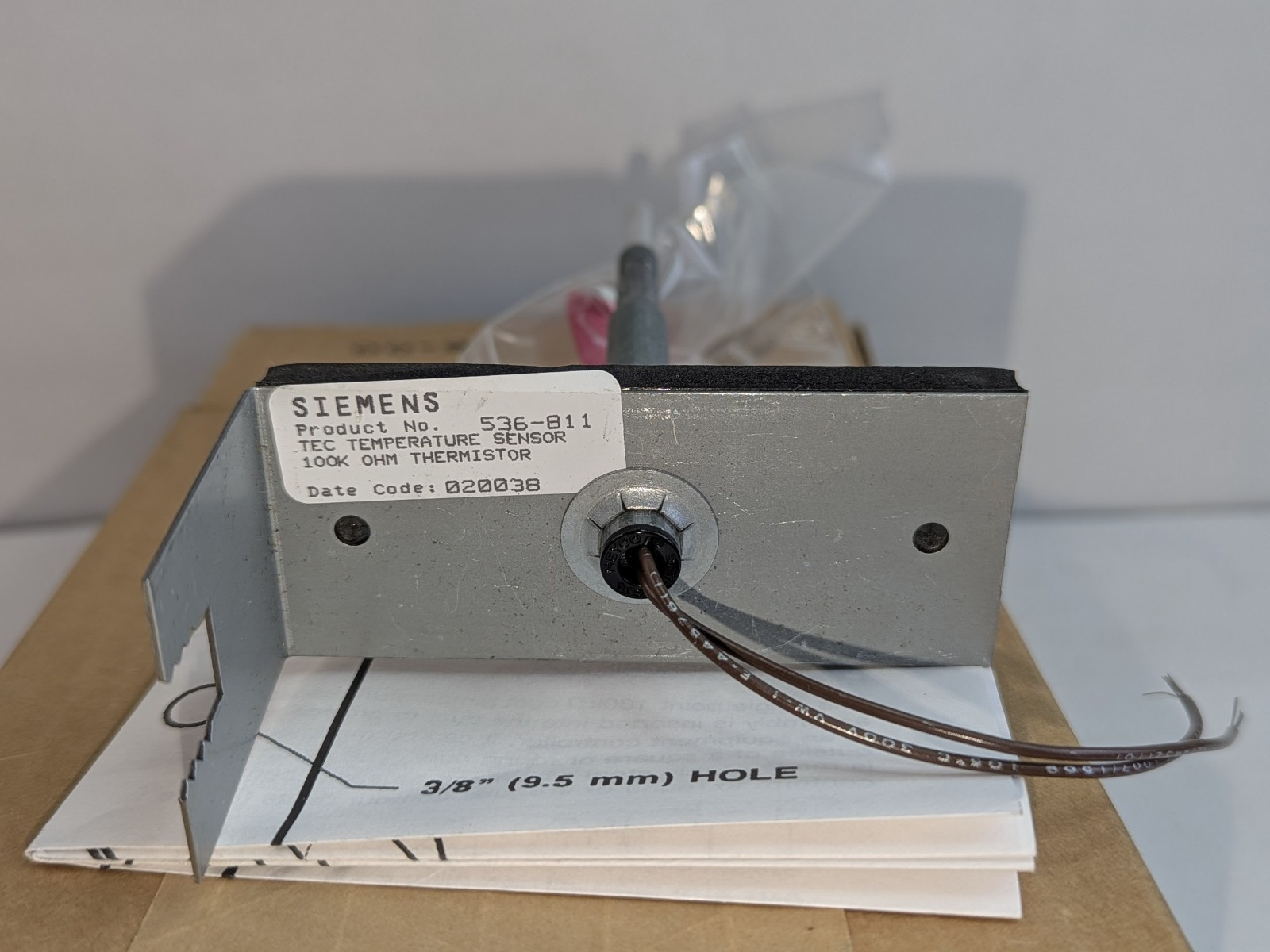 Siemens P/N 536-811 TEC Temperature Sensor