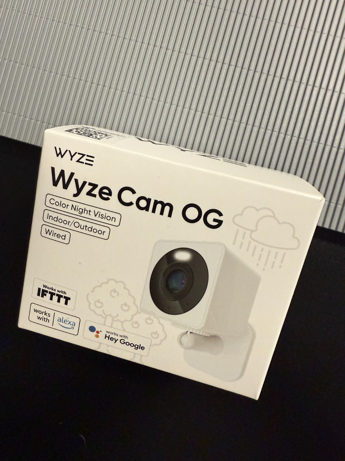 NEW Wyze Cam OG WYZECGS 1080p Indoor/Outdoor Security Camera w/ Built-in Spotlig
