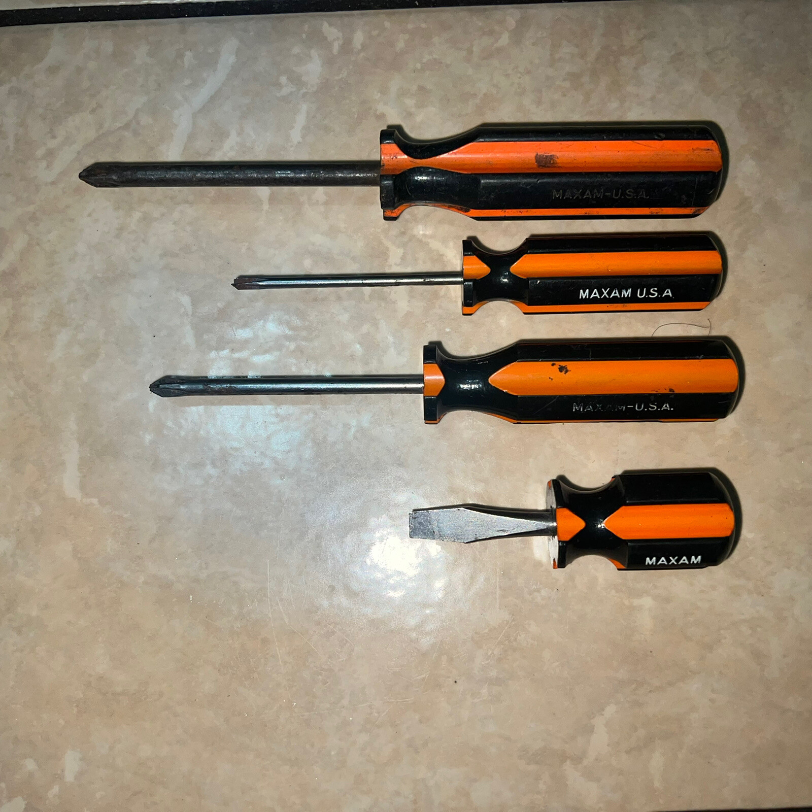 Vinatge Maxam USA screw driver Lot of 4 phillips/Flat