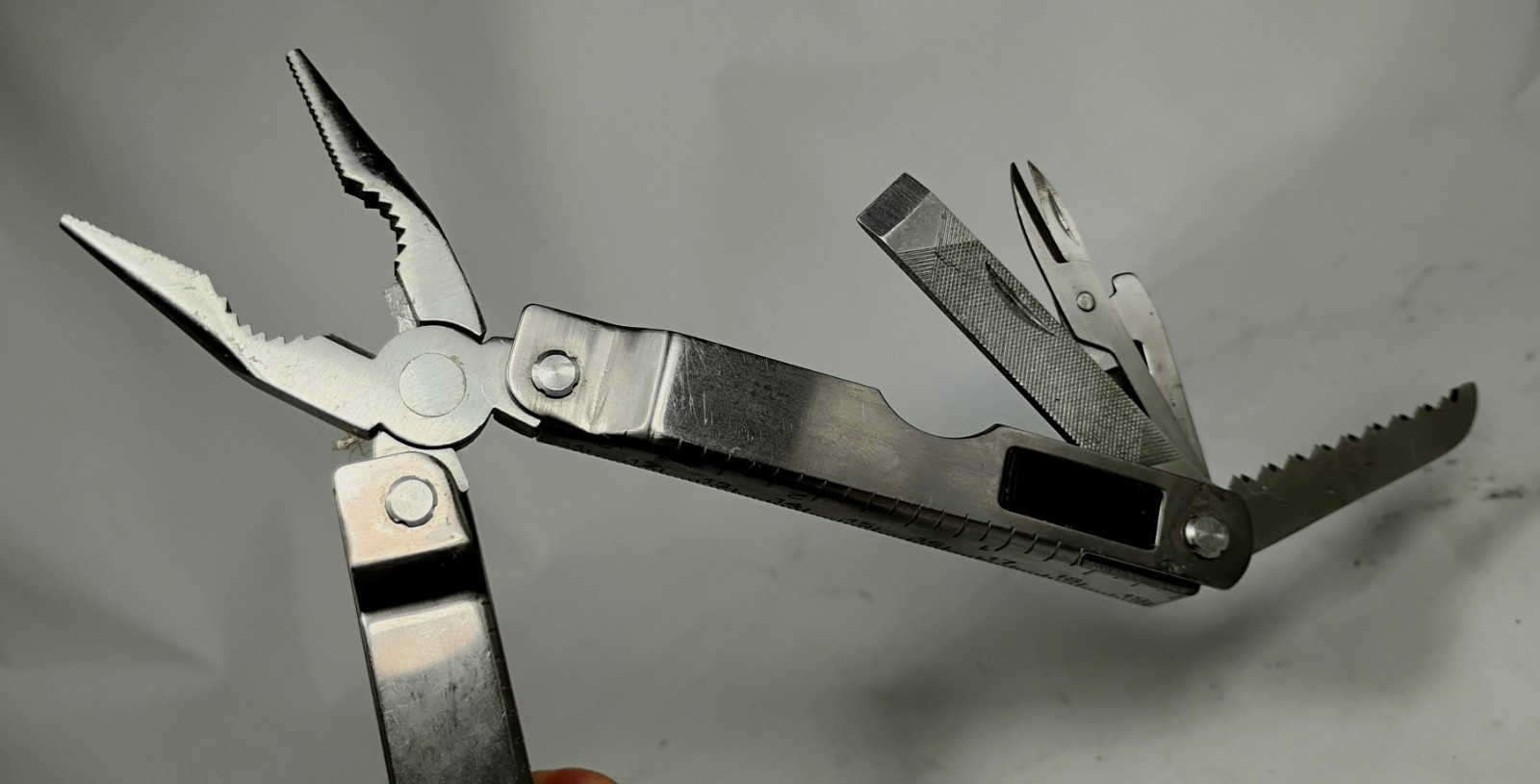 Eddie Bauer Multi-Tool - Stainless - Lock Lever - Very Good Condition