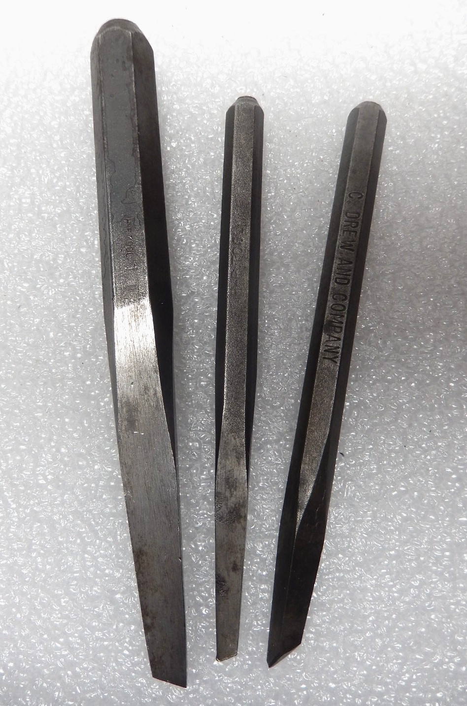 Vtg. Lot Of (3) Heavy Duty Diamond Point Chisels C. DREW & COMPANY and H-P TOOL