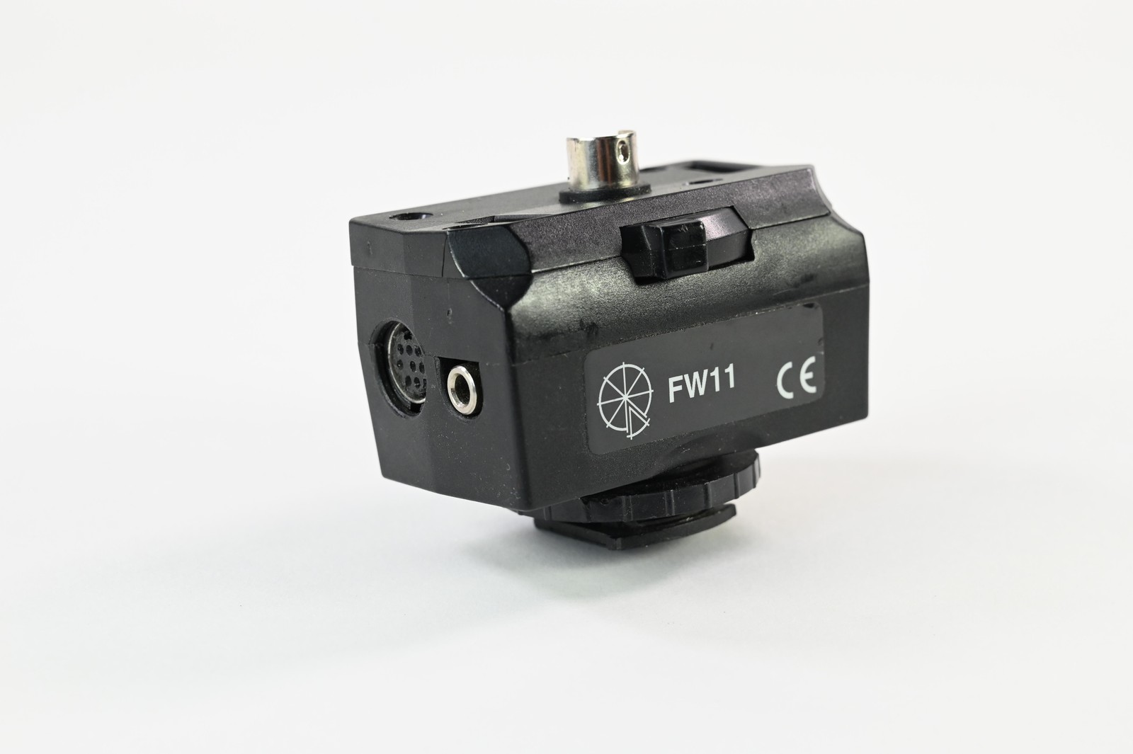 Quantum FW11 Universal Connection Module w/Hot Shoe #G069